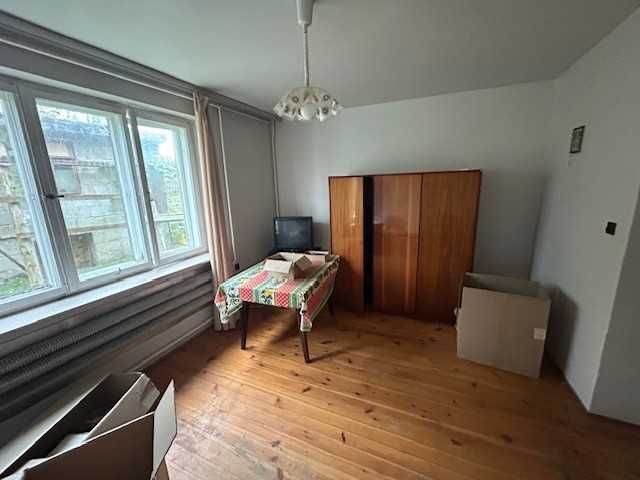 Dom z działką – gotowy do zamieszkania – Majdan Królewski