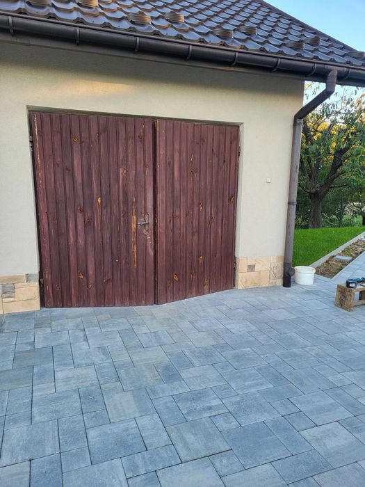 Drzwi brama garażowa drewniana