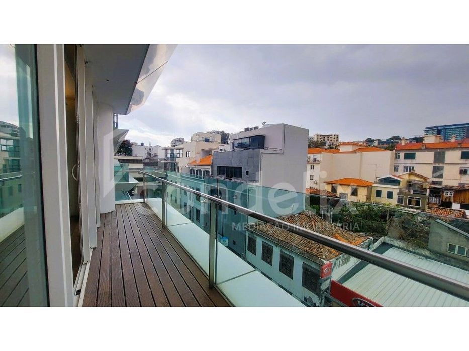 Apartamento T3 no centro do Funchal - Plaza Madeira