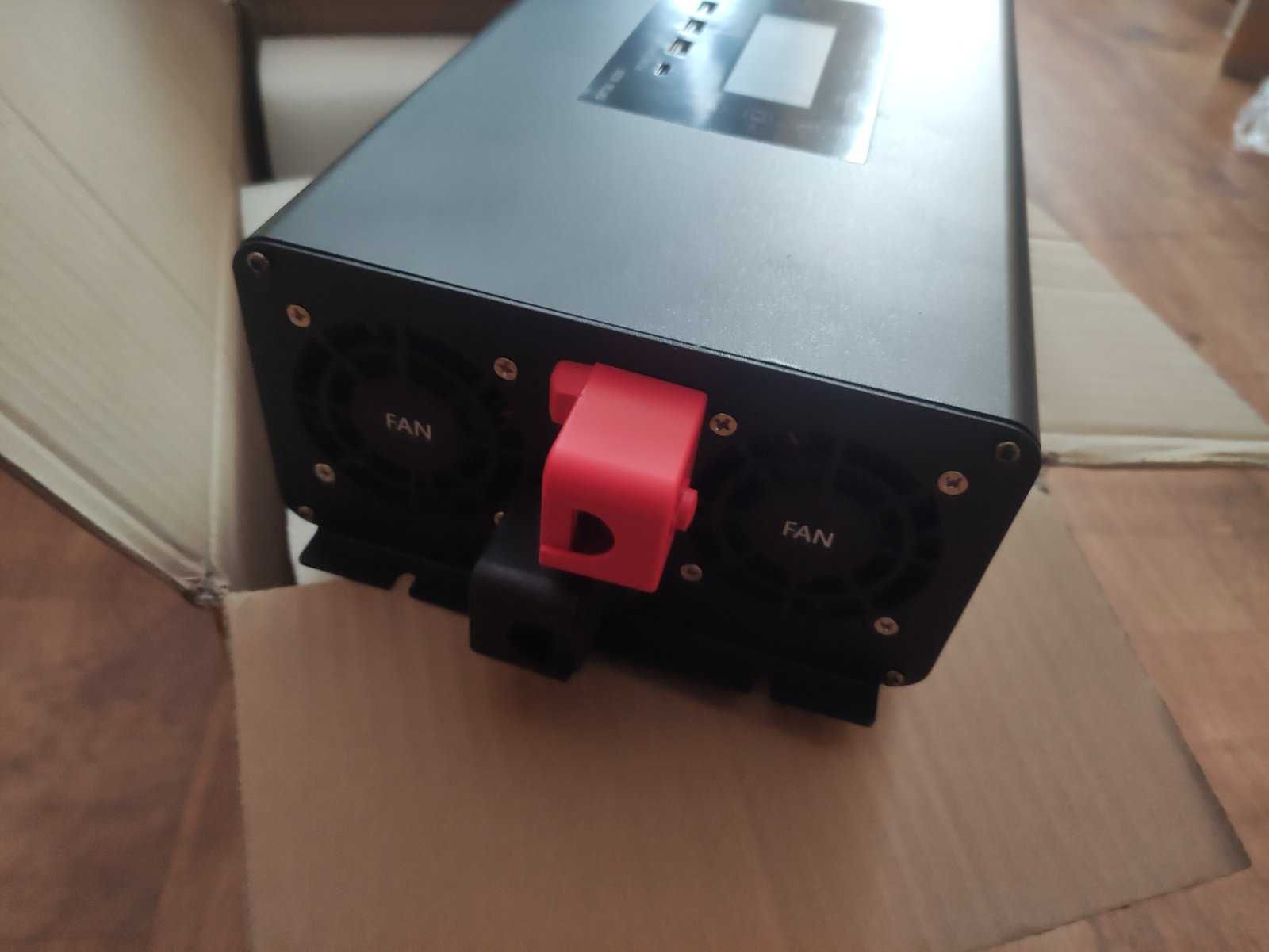 Інвертор чистий синус DC12V AC220V DATOUBOSS DN-03 2000W(4000W) ZGR-03