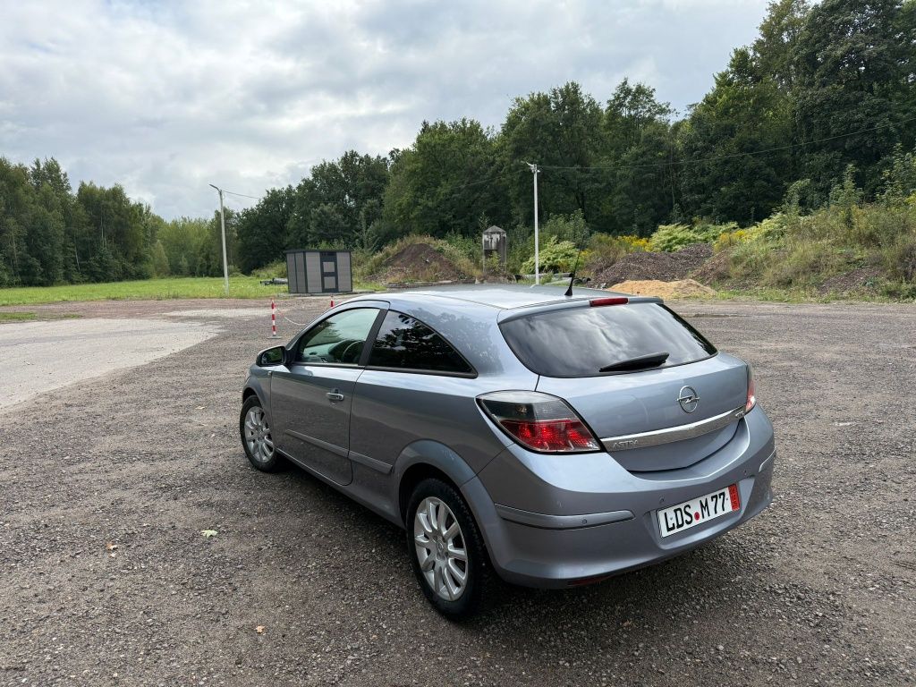 Opel Astra GTC 1.6 okazja klima
