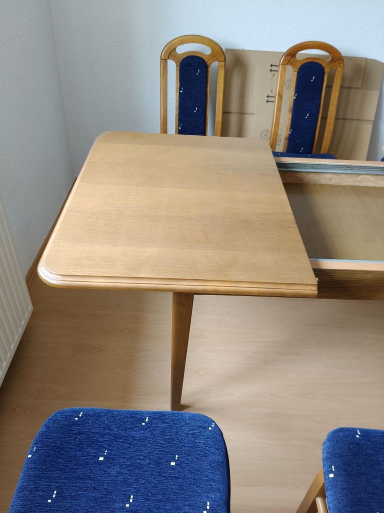 Sprzedam stół i krzesła