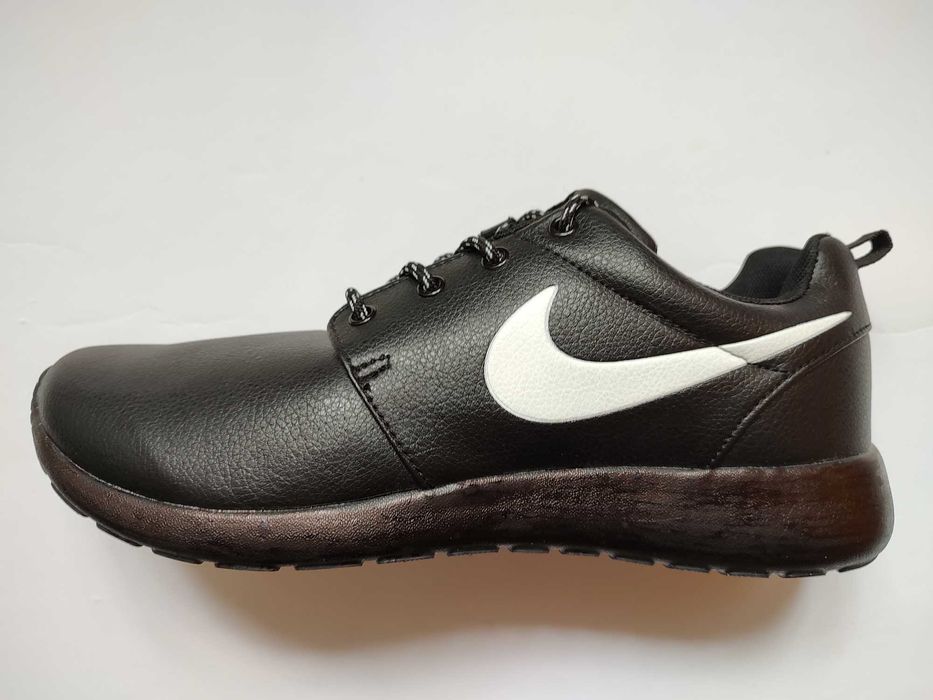 Кроссовки NIKE  Кожа !!!  43 размер = 27см
