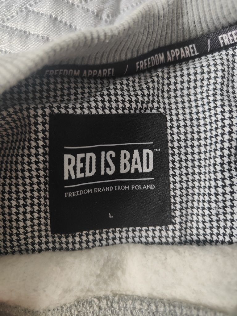 Sprzedam bluzę Red is Bad