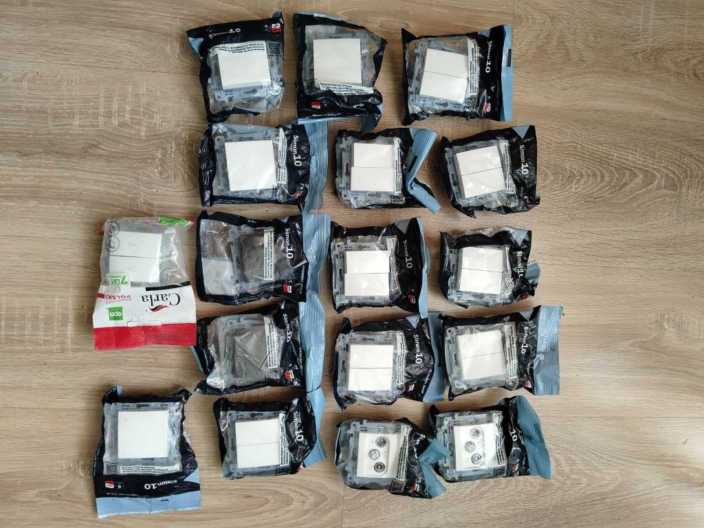 Zestaw 242 szt. Gniazdek, włączników, ramek itp. lista w opisie