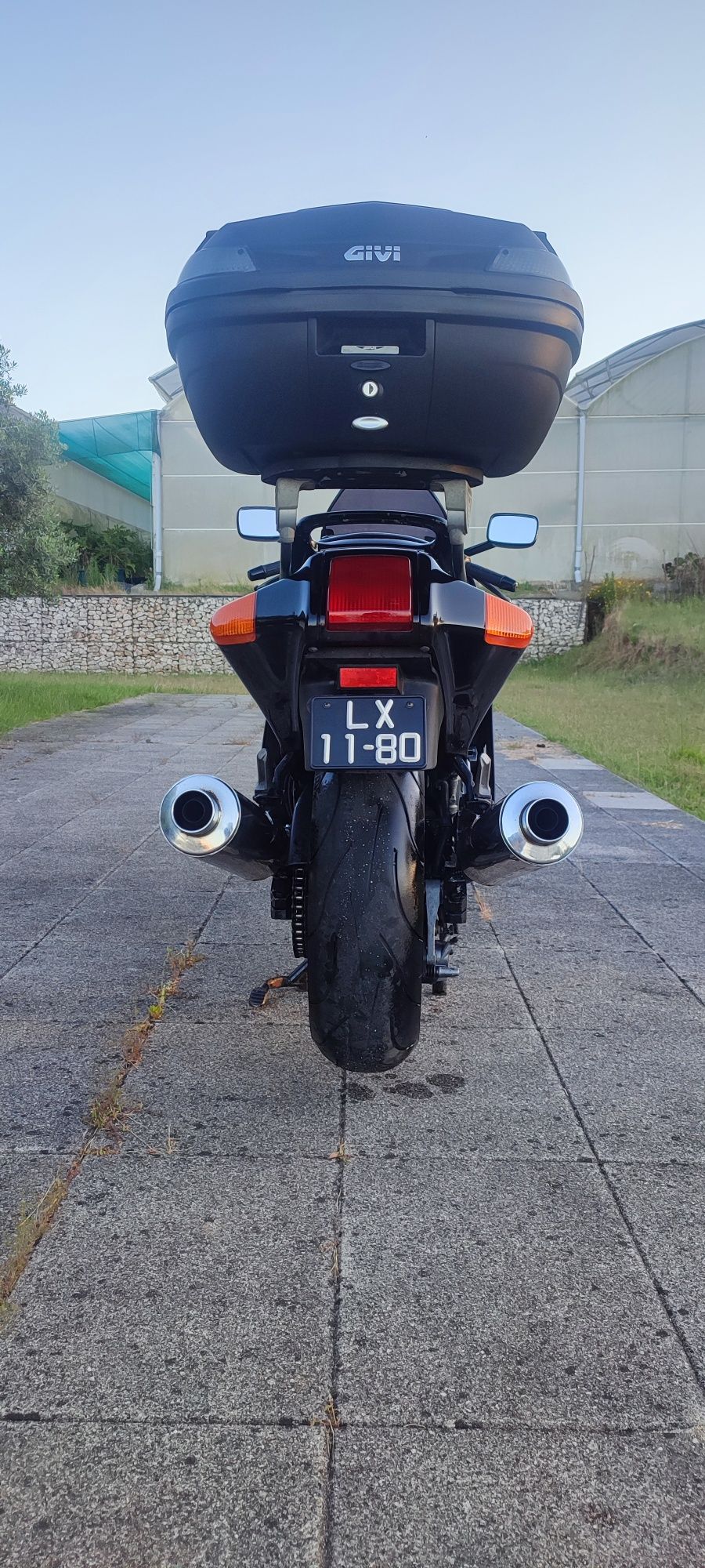 Kawasaki ZZR1100 toda original