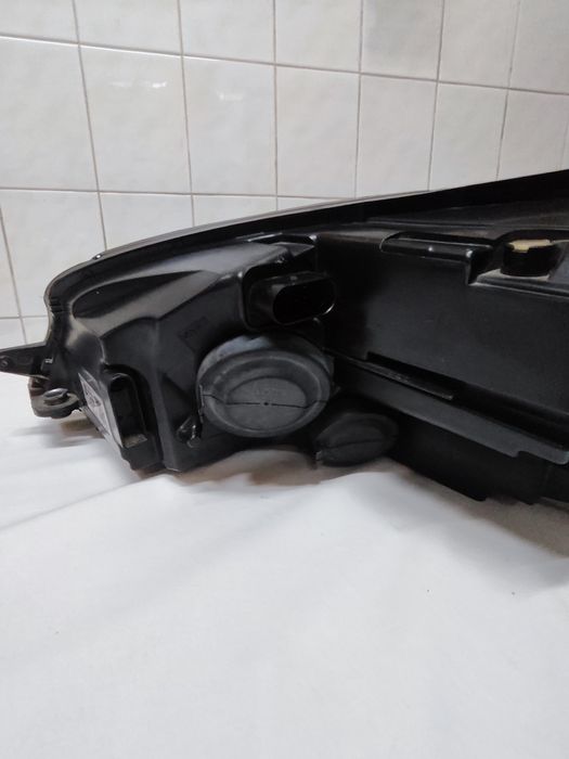 VW Golf MK7 /7  Faróis Originais Halogéneo + Lâmpadas
