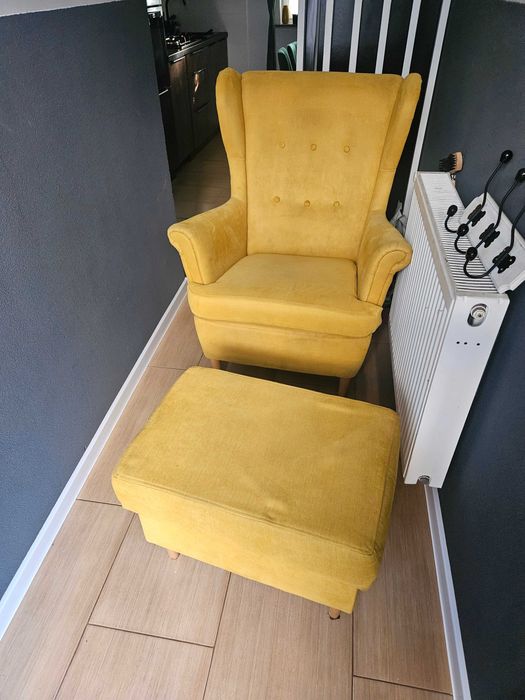 Fotel uszatek wraz z pufa otwierana