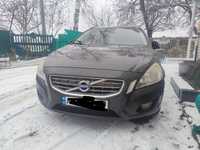 Бампер Volvo V60 - S60, 2012, під відновлення.