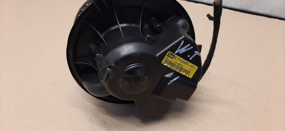 Вентилятор салона печки отопителя volkswagen Touran Caddy