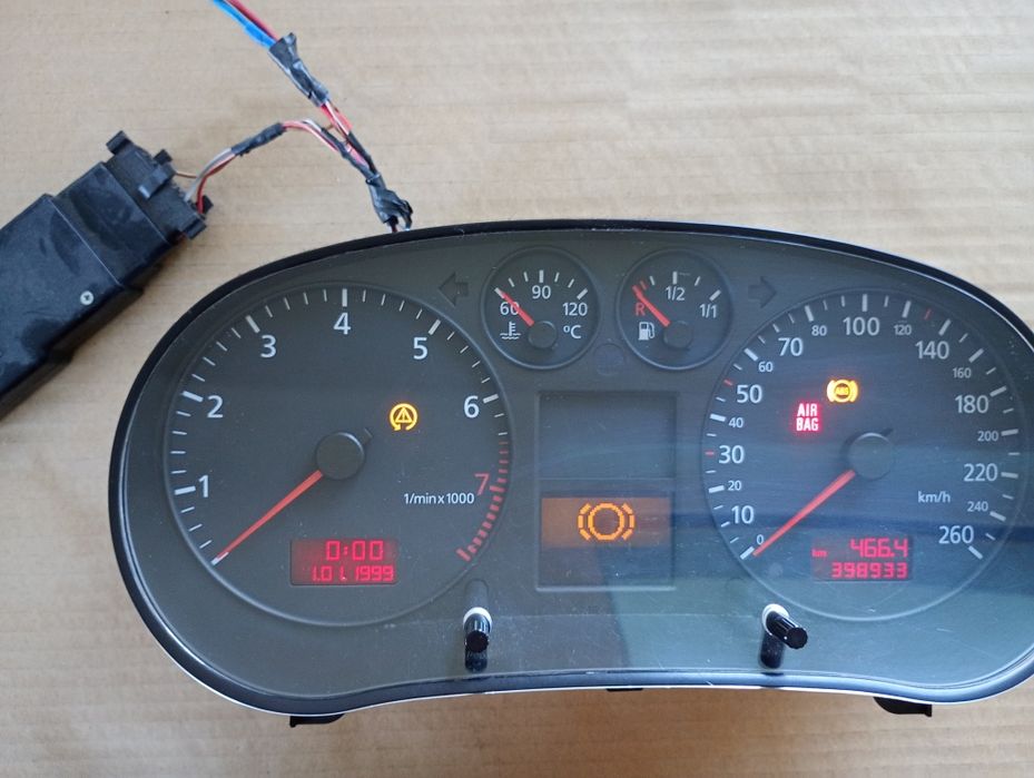 Licznik audi A3 8 llift  1/2 fis VDO benzyna