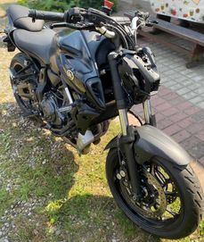 Yamaha mt 07 do stuntu cyklop stunt części poobijana 2022 rok 2tyś km