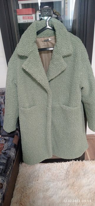 Плюшева шубка. Майже нова