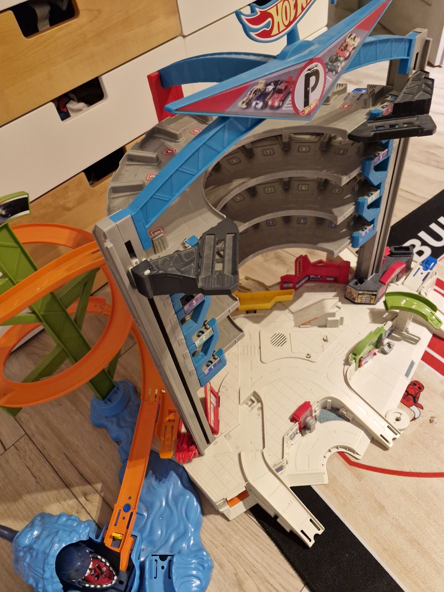 Garaż na samochodziki Hot Wheels