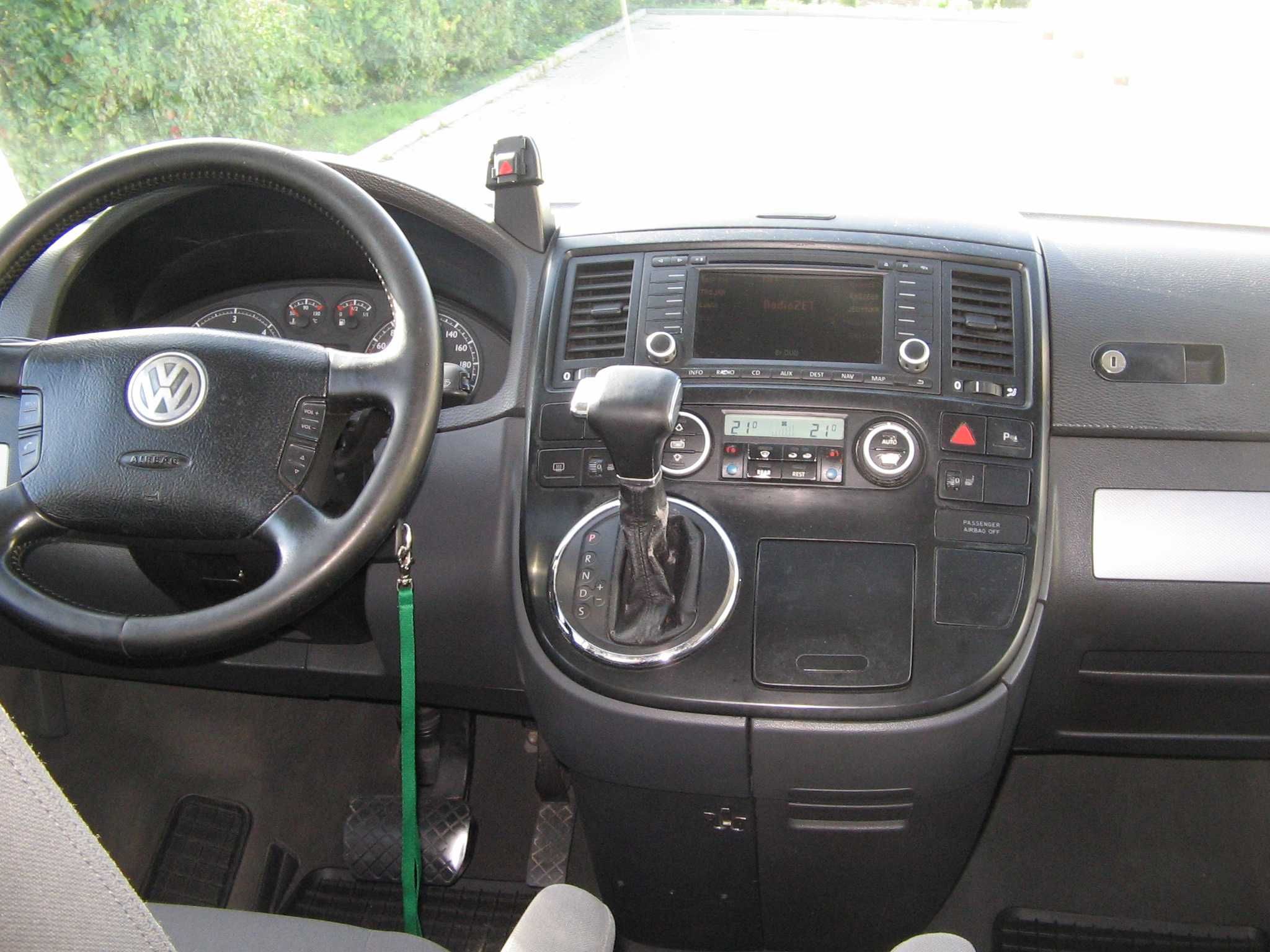 VW Multivan 2,5 TDI, automat