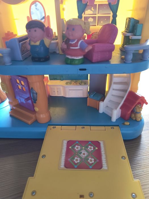 Domek odkrywczy Dumel