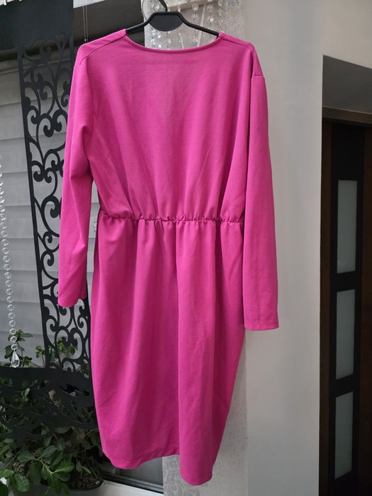 Elegancka sukienka Fuksja Plus Size