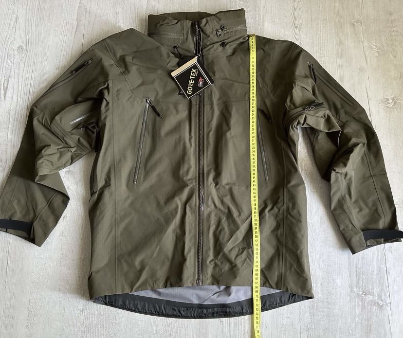 Куртка Arcteryx Leaf Alpha Jacket Mens