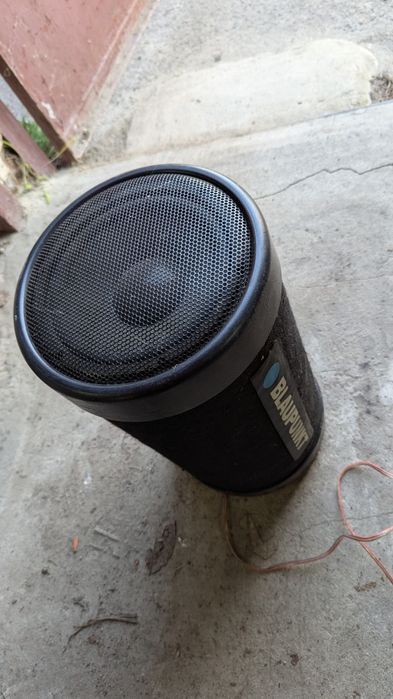 Сабвуфер Blaupunkt xlt 200