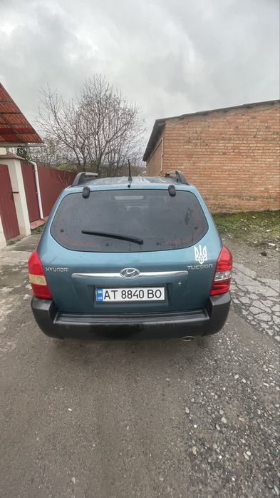Hyundai Tucson 2006рік на кожі