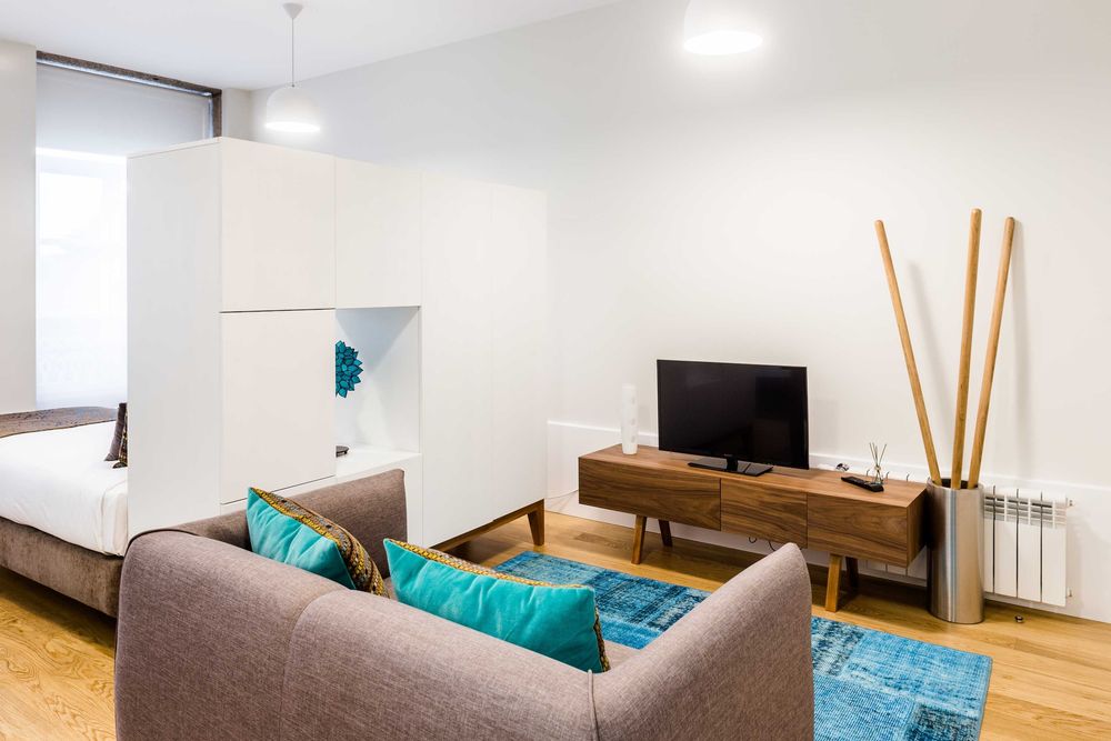 Alugo Apartamento Novo - Porto