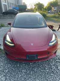 Tesla Model 3  2018