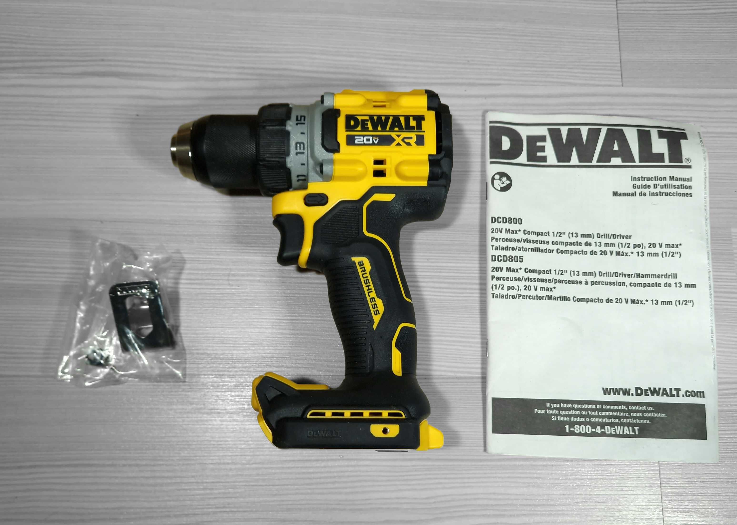 Аккумуляторная бесщеточная дрель-шуруповерт DEWALT DCD800P1 20V 90 Nm