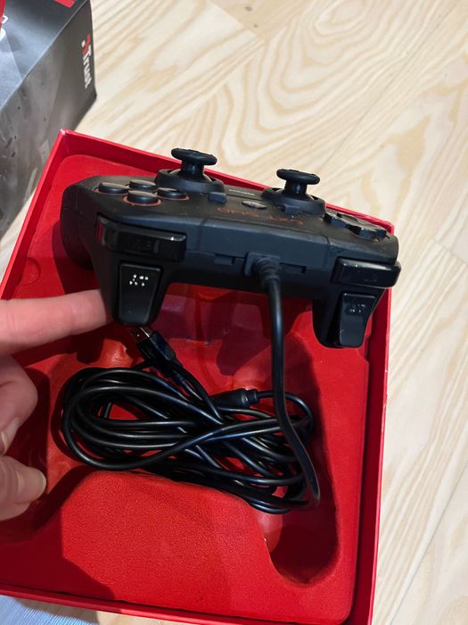 SPRAWNY Pad Trust GXT 540 do PC PS3 PS4 - przewodowy gamepad