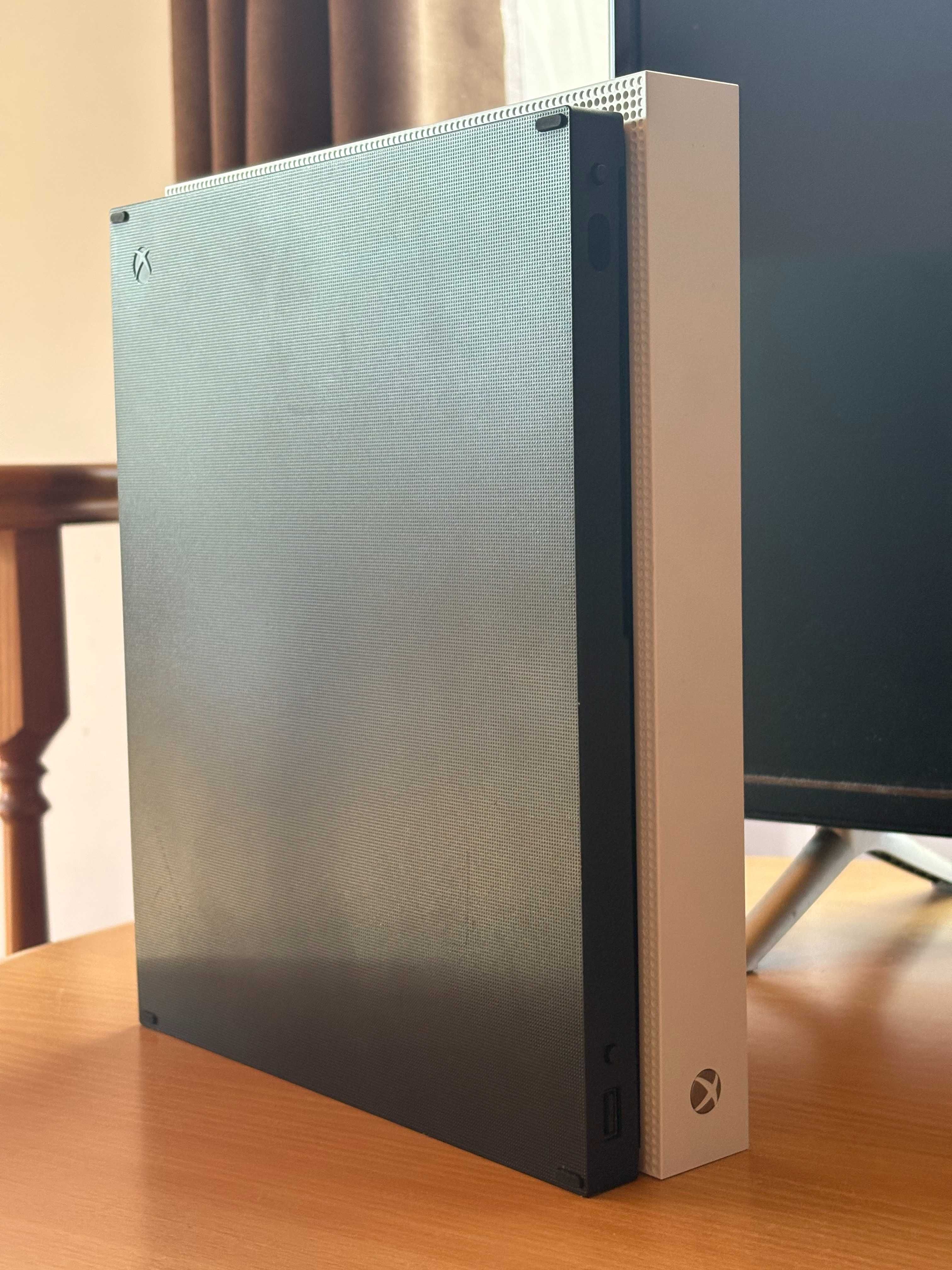 Ігрова приставка Xbox One X 500GB + 2 Джойстики + Комплект + Fifa20