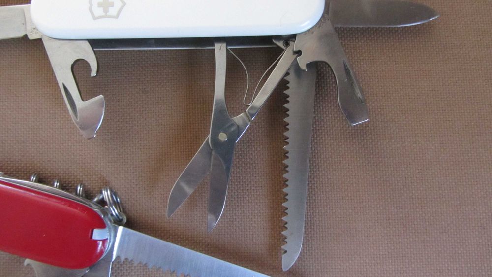 Старий Victorinox Camper & Huntsman.