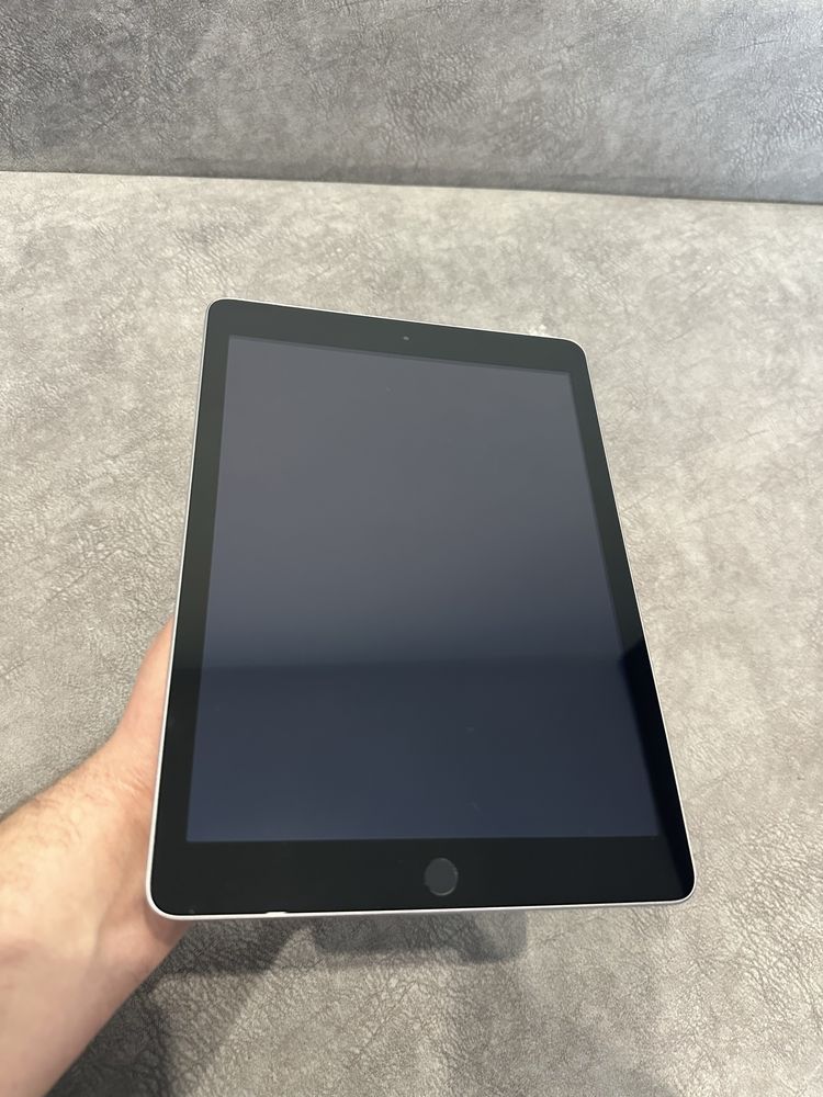 iPad 5 2017 32gb Wi-Fi Gray (43)