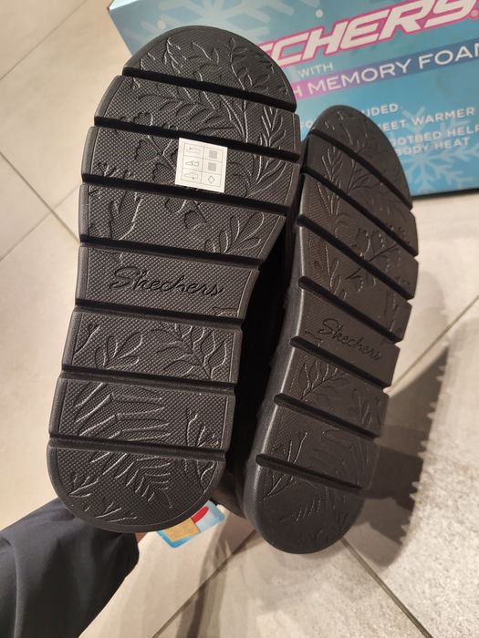 Черевики уги жіночі нові зима  Skechers 169018 BBK оригінал