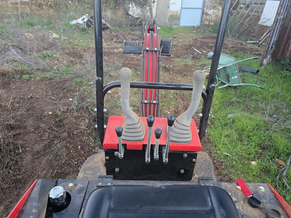 Mini escavadora vende ou troca