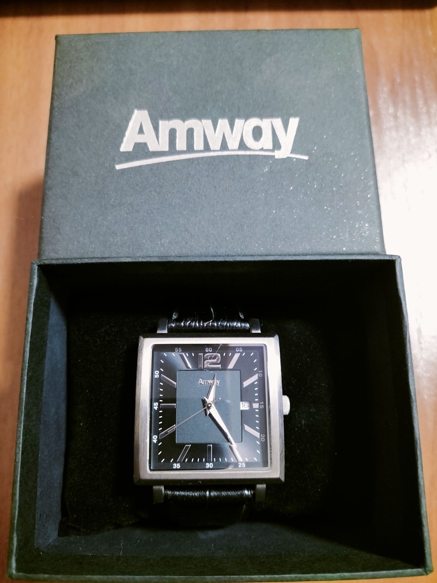 Наручные часы Amway