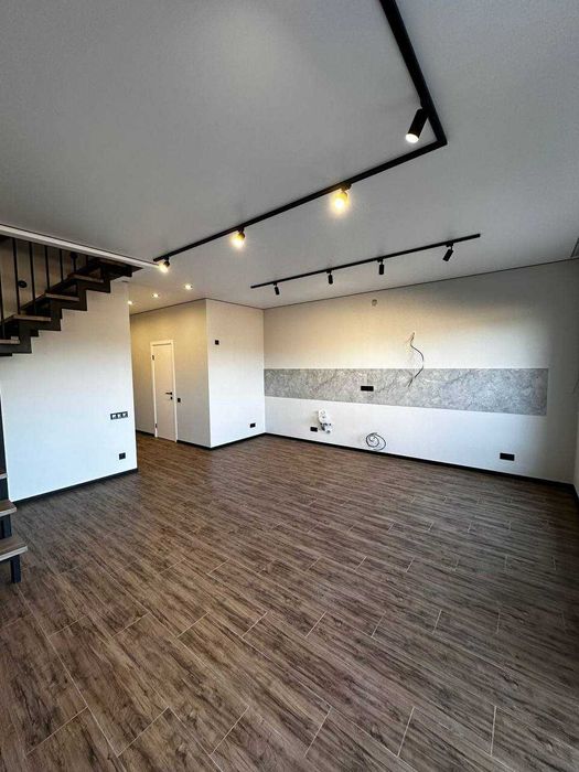 Продаж | Таунхаус з ремонтом | Баварська кладка |РОЗТЕРМІНУВАННЯ!