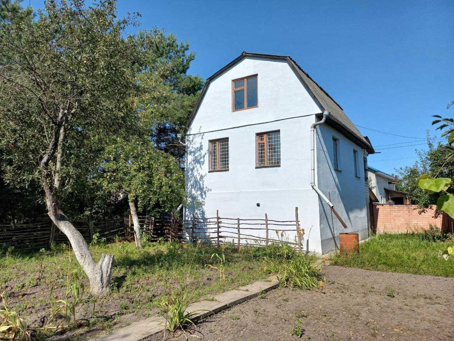 Продаж двоповерхової дачі (110м2), 3 кімнати. Мансарда. Гараж. ID:742