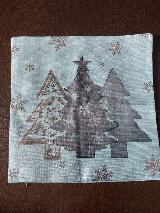 Sprzedam nowe poszewki świąteczne 40x40