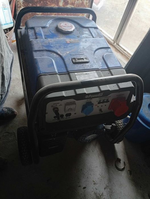 Gerador gasóleo com pouco uso