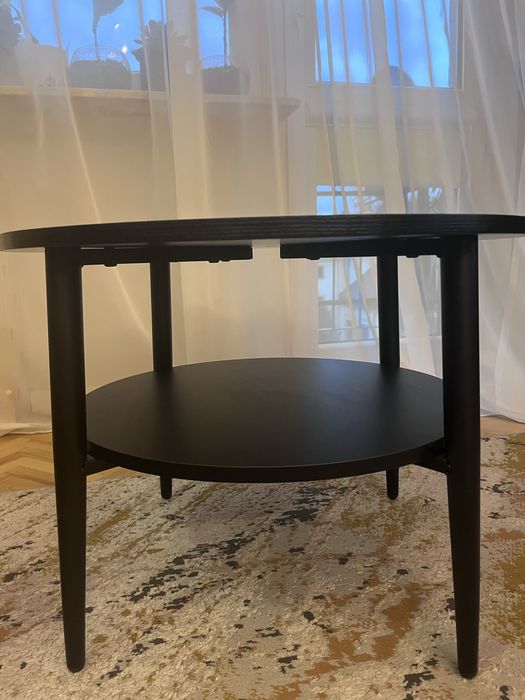 Nowy mały okrągły stolik kawowy