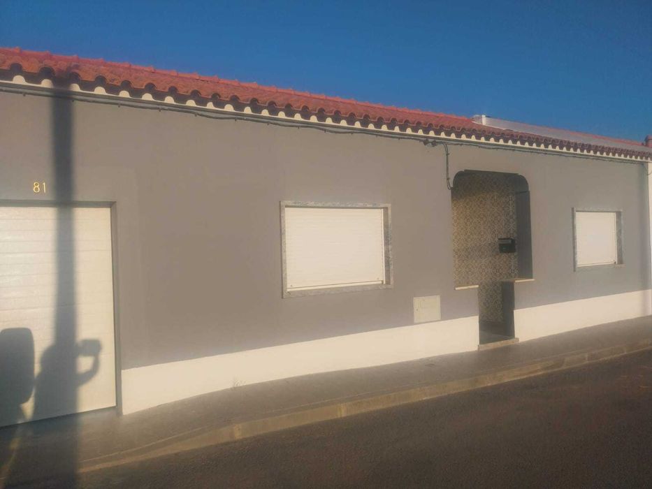 Moradia em Ermidas-Sado - casa de familia ou alojamento local