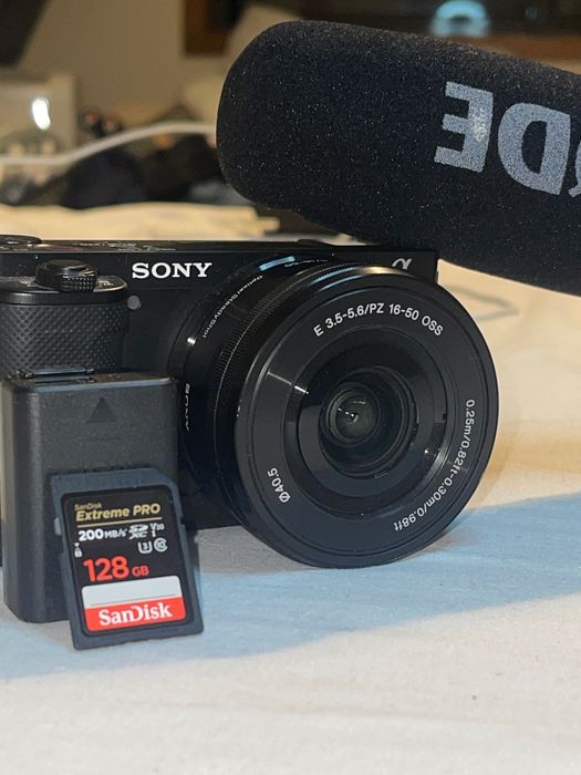Câmera Sony ZV-E10
