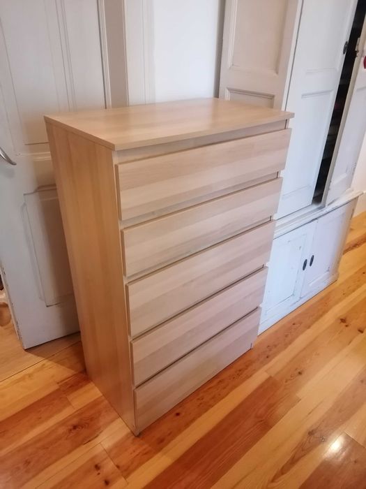Cómoda ikea 5 gavetas