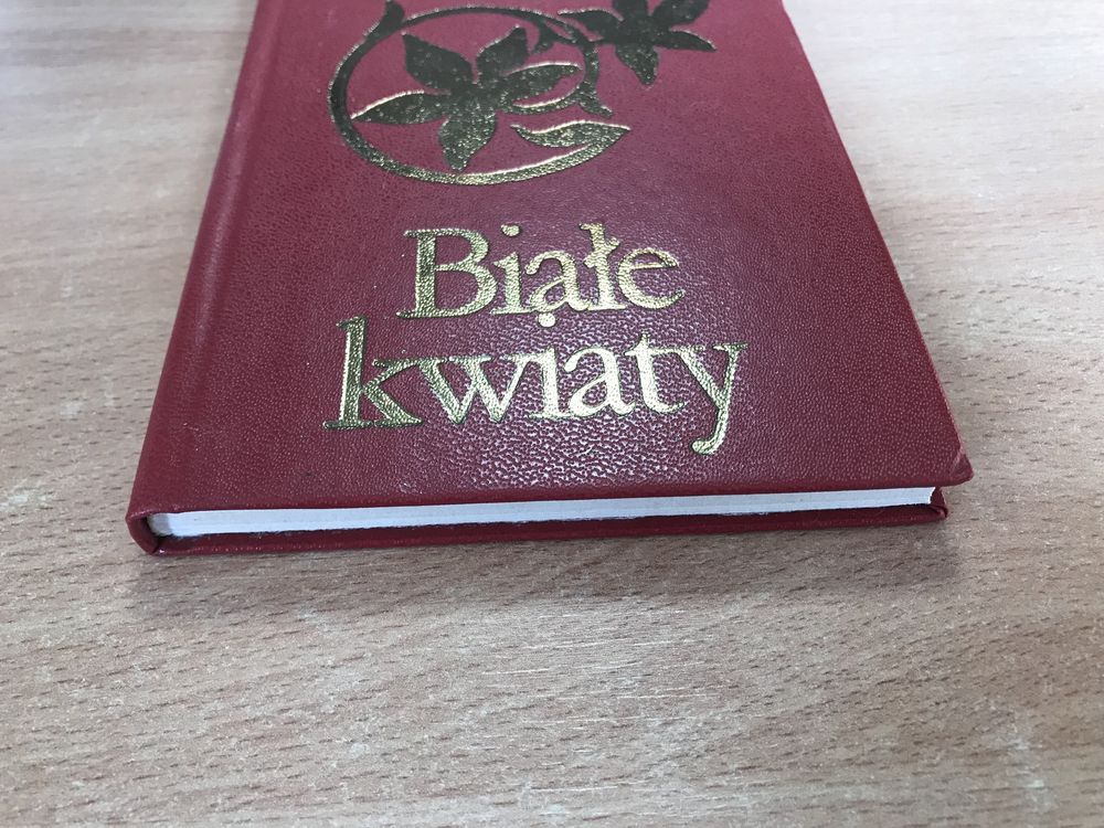 Białe kwiaty - Cyprian Norwid - 1977