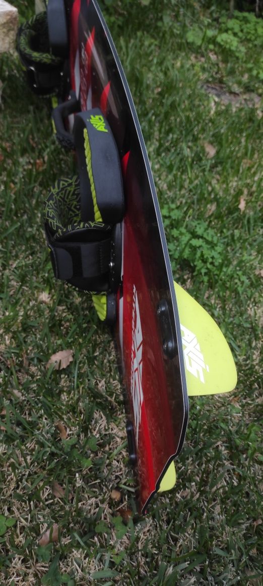 Kiitesurf board AXIS twintip 135x42