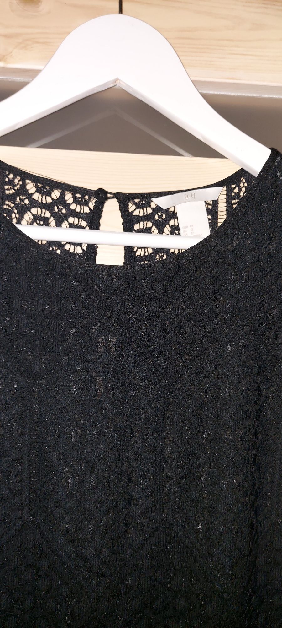 Czarna koronkowa sukienka H&M 42