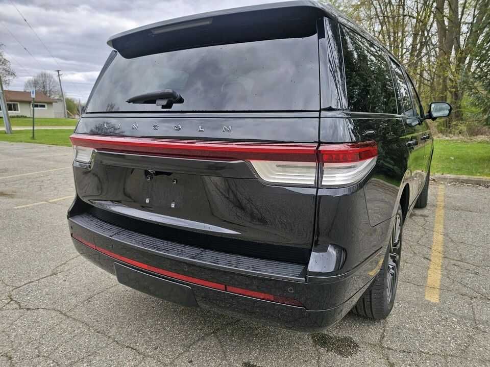 2022 Lincoln Navigator 4x4 Black Label YCT