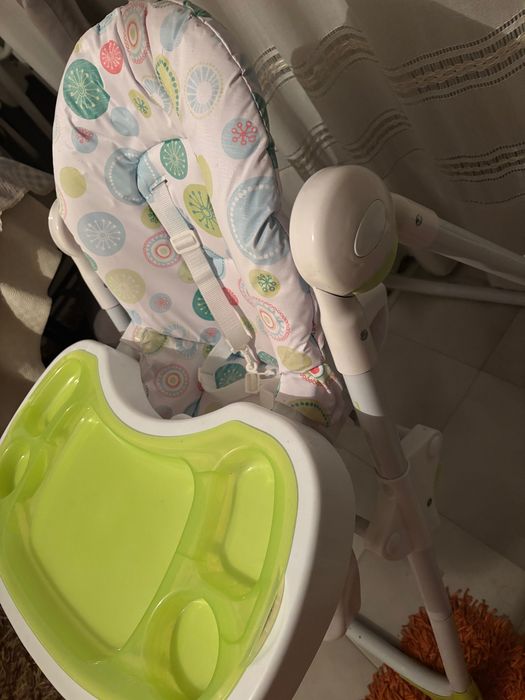 Cadeira de refeição de criança