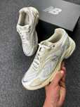 Кроссовки NEW BALANCE 725 BEIGE/WHITE оригинал Размер 42,5