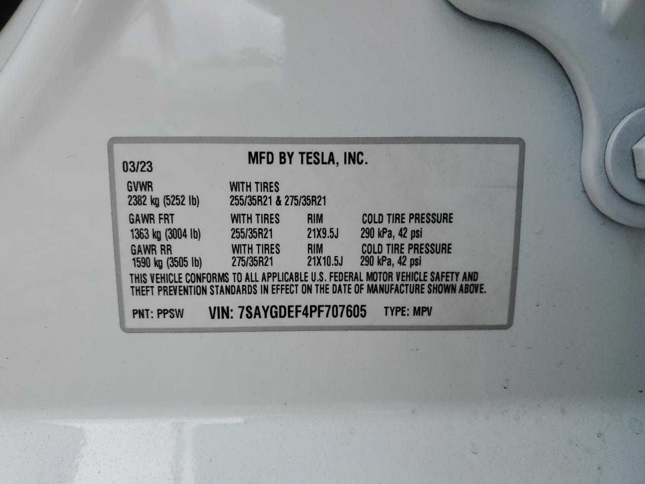 Tesla model y 2023