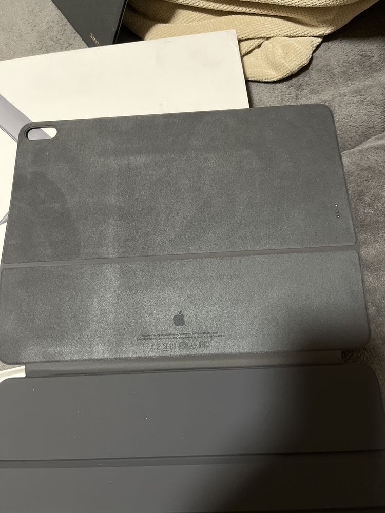 Klawiatura Apple iPad Pro 12,9'' Smart Folio A2039